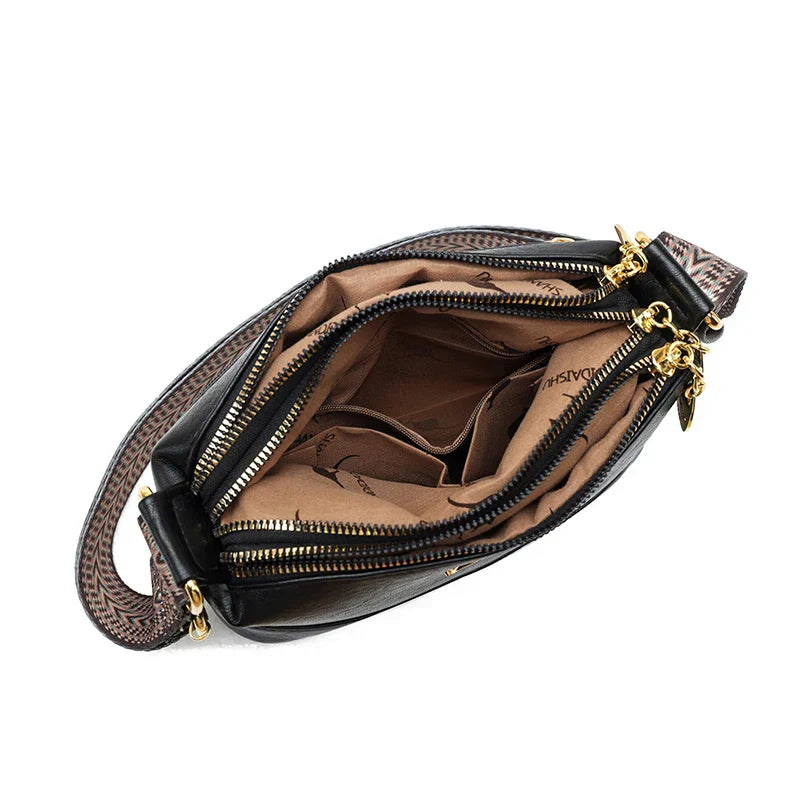 Venitia – Timeless Confidence in a Finnish Leather Shoulder Bag