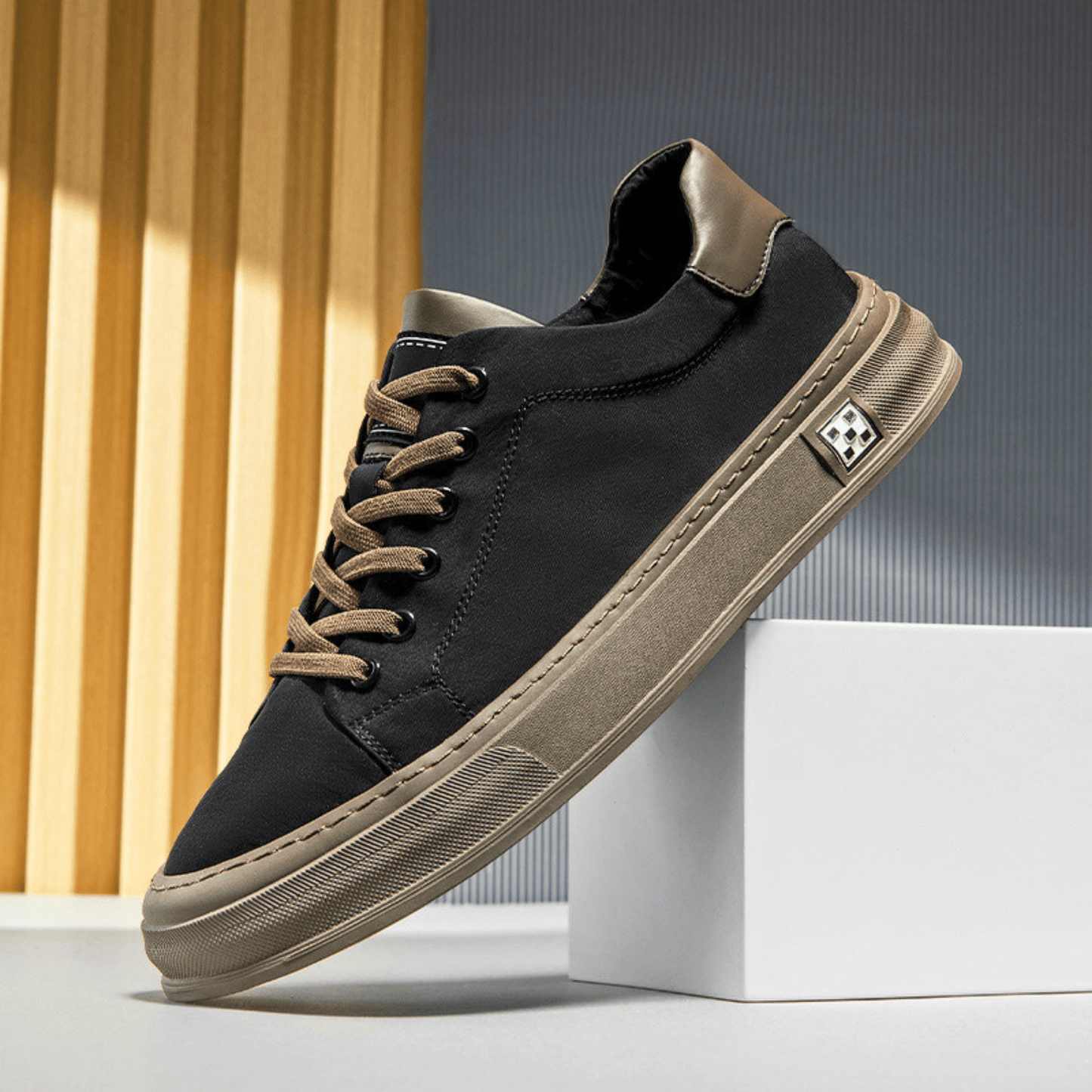 Julian - Casual Sneakers