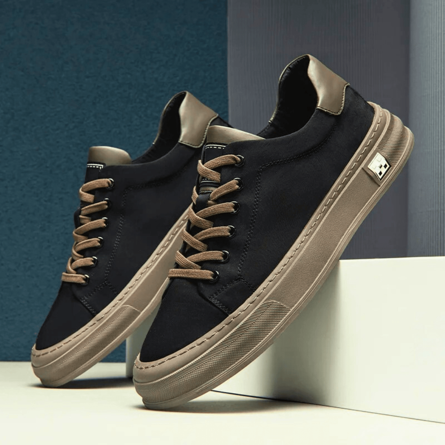 Julian - Casual Sneakers