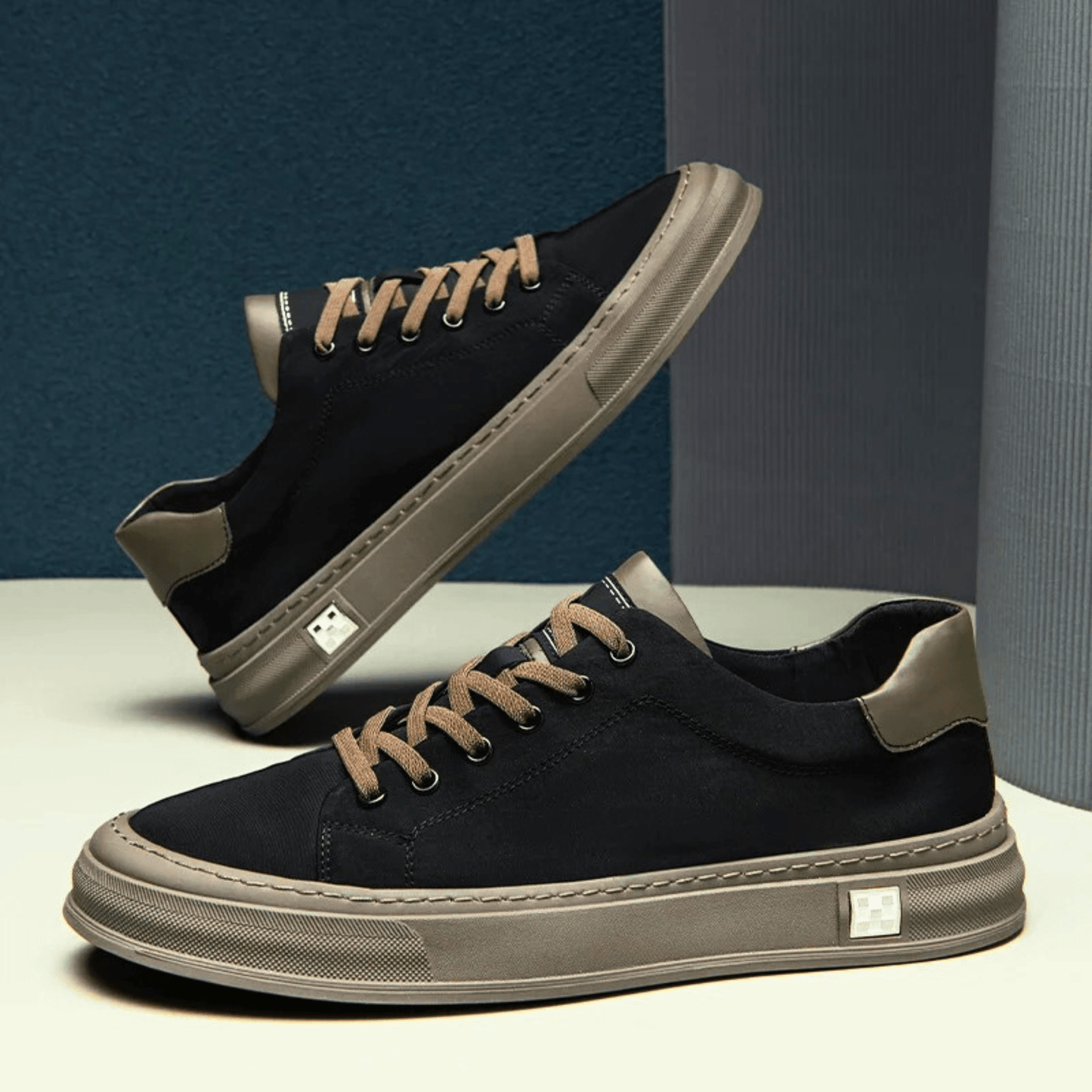 Julian - Casual Sneakers